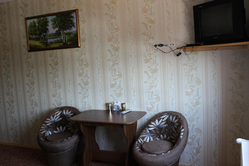 Pid Yavorom Hotel Drogomirchany Cameră foto